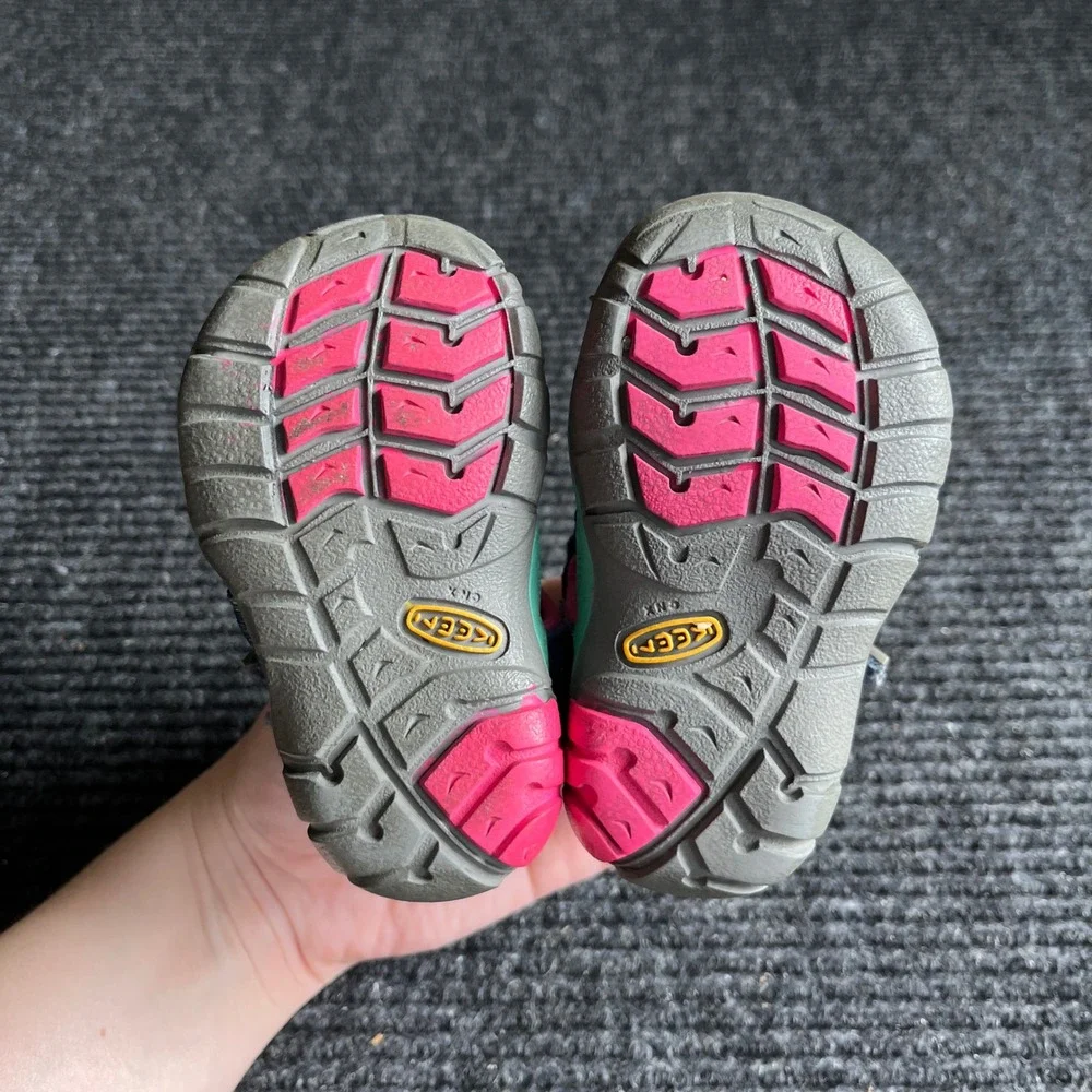 Keen Seacamp II CNX Water Sandals Toddler 4 Blue Pink Excellent Hybrid Hiking